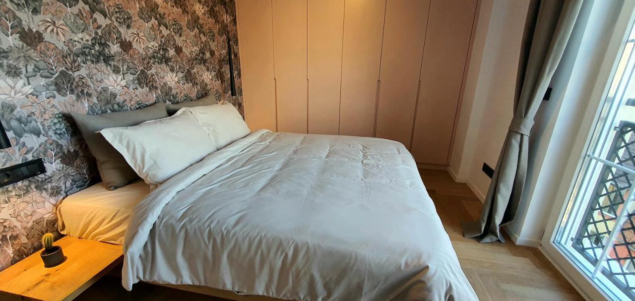 Floral Inn Pristina Extérieur photo